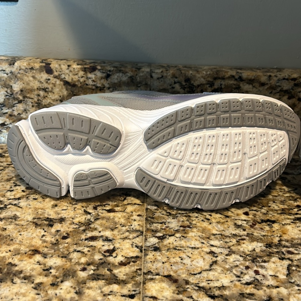 RYKA Grey Standout Sneakers Shoes Women’s Size 8.5 Wide-Brand New - Picture 9 of 10